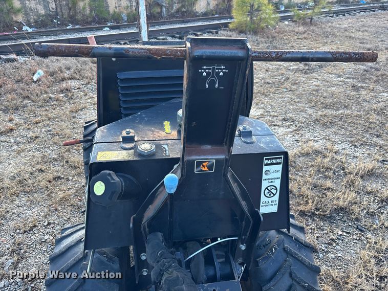 image for item YA2053 2017 Ditch Witch 410SX trencher