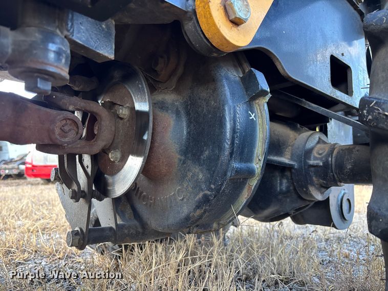 image for item YA2053 2017 Ditch Witch 410SX trencher