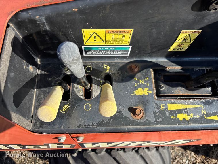 image for item YA2053 2017 Ditch Witch 410SX trencher