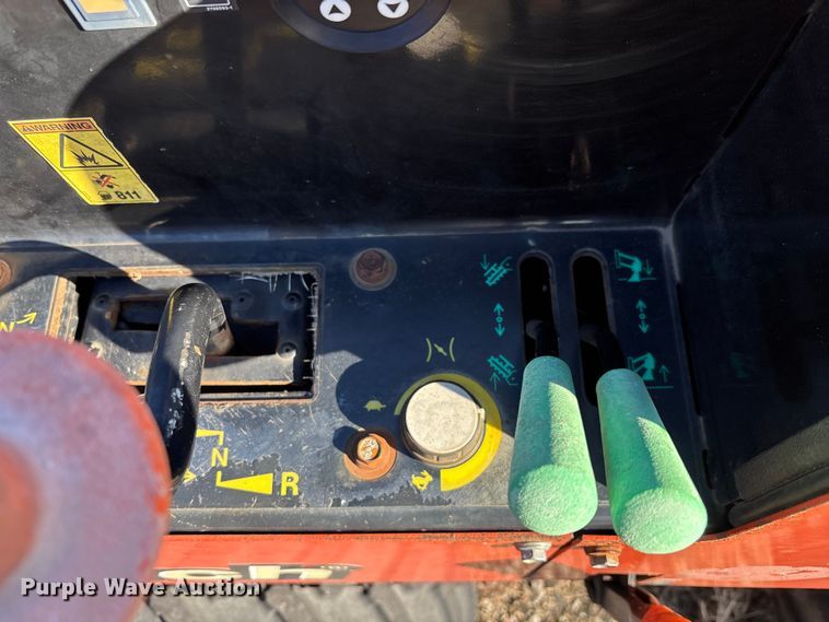 image for item YA2053 2017 Ditch Witch 410SX trencher