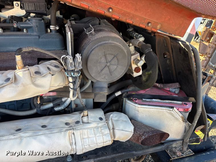 image for item YA2053 2017 Ditch Witch 410SX trencher