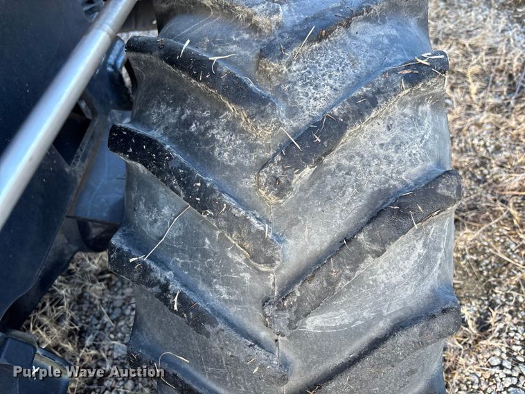 image for item YA2053 2017 Ditch Witch 410SX trencher