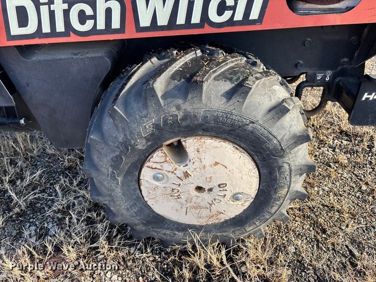 image for item YA2053 2017 Ditch Witch 410SX trencher