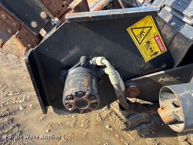 image for item YA2054 2016 Ditch Witch 410SX trencher