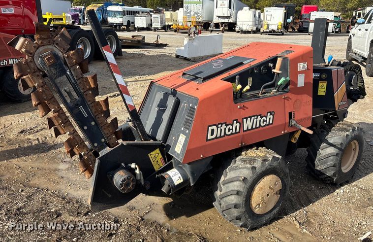 image for item YA2055 2016 Ditch Witch 410SX trencher