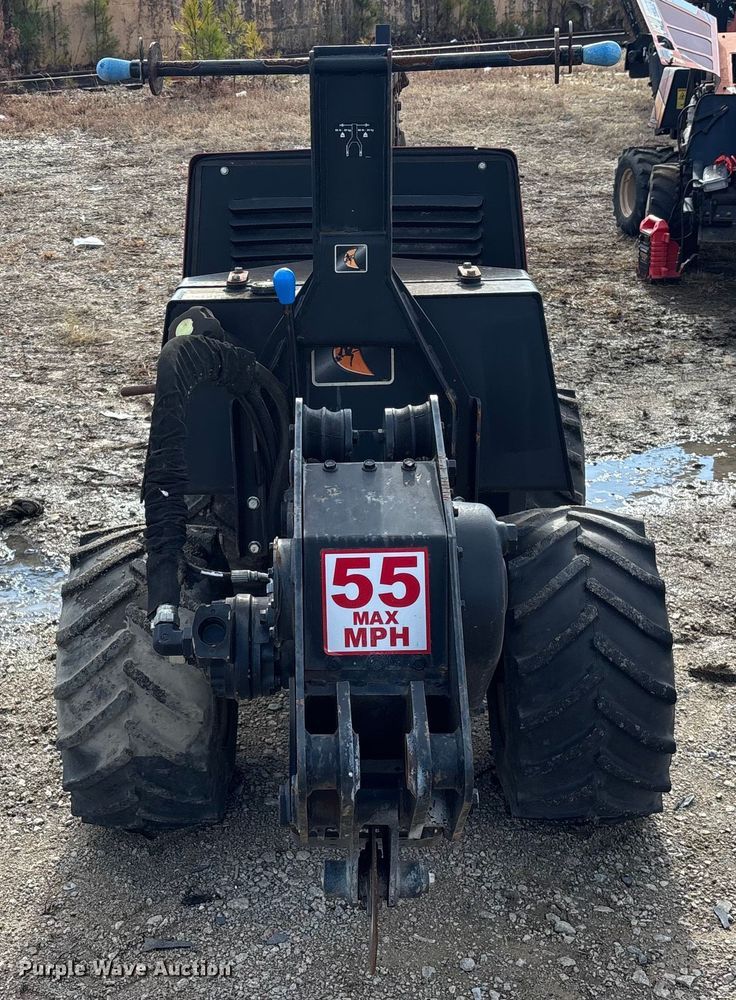 image for item YA2055 2016 Ditch Witch 410SX trencher