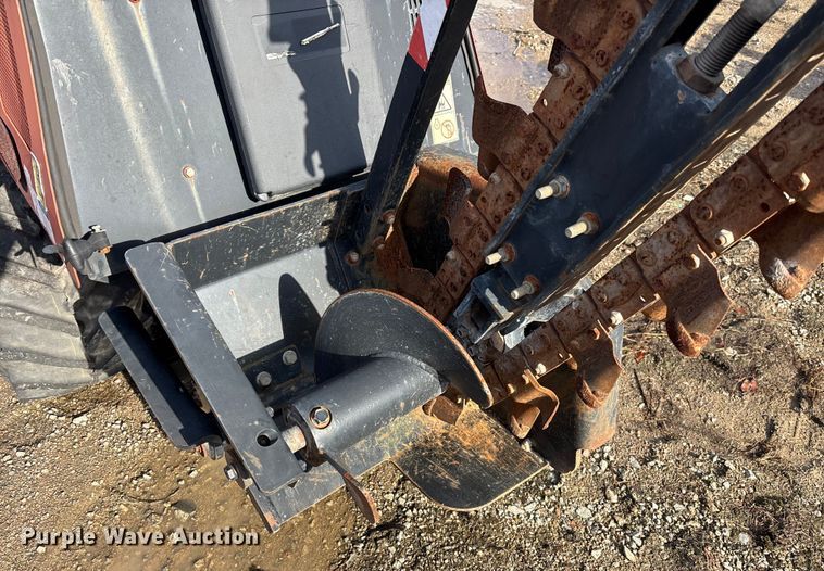image for item YA2055 2016 Ditch Witch 410SX trencher