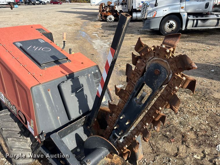 image for item YA2055 2016 Ditch Witch 410SX trencher