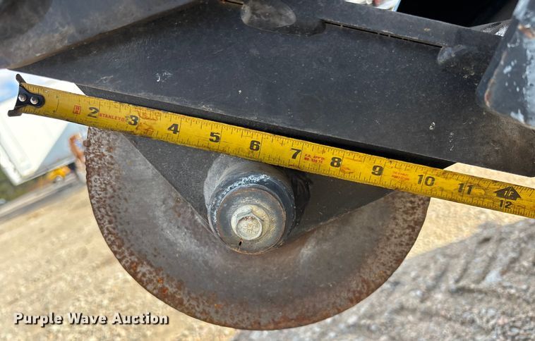 image for item YA2055 2016 Ditch Witch 410SX trencher