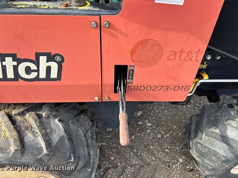 image for item YA2055 2016 Ditch Witch 410SX trencher