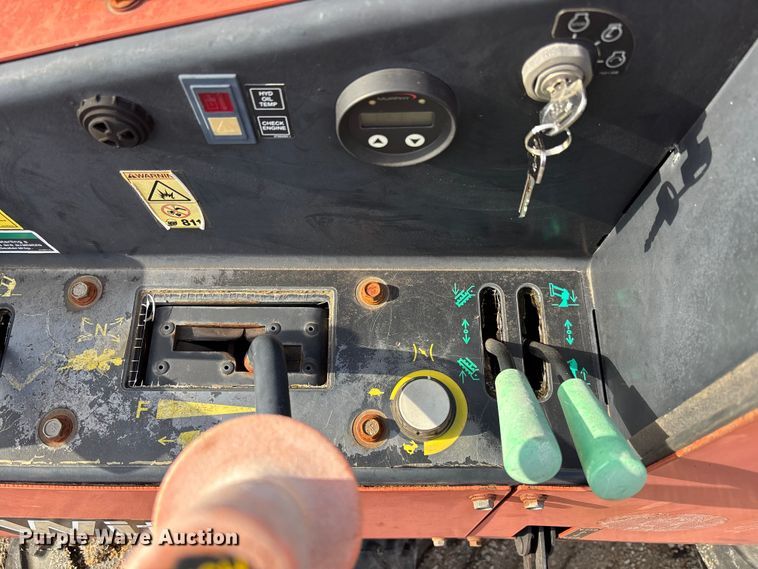 image for item YA2055 2016 Ditch Witch 410SX trencher