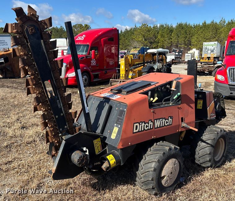 image for item YA2056 2016 Ditch Witch 410SX trencher