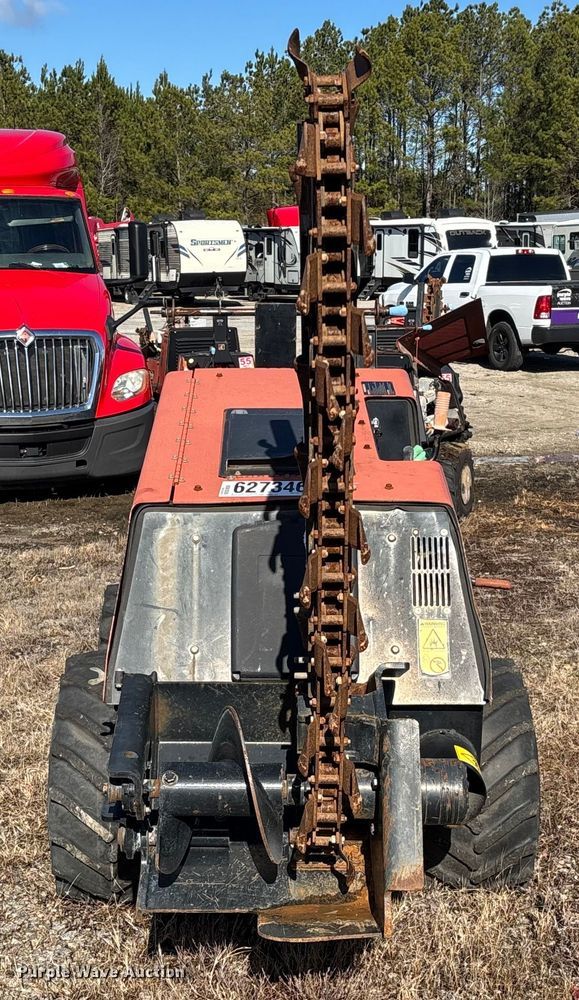 image for item YA2056 2016 Ditch Witch 410SX trencher