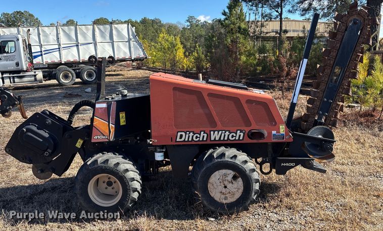 image for item YA2056 2016 Ditch Witch 410SX trencher