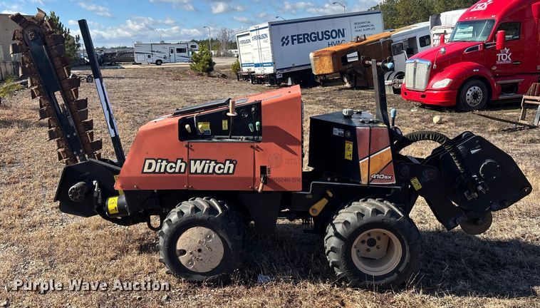 image for item YA2056 2016 Ditch Witch 410SX trencher