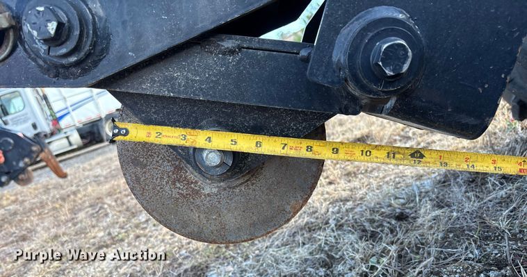 image for item YA2056 2016 Ditch Witch 410SX trencher