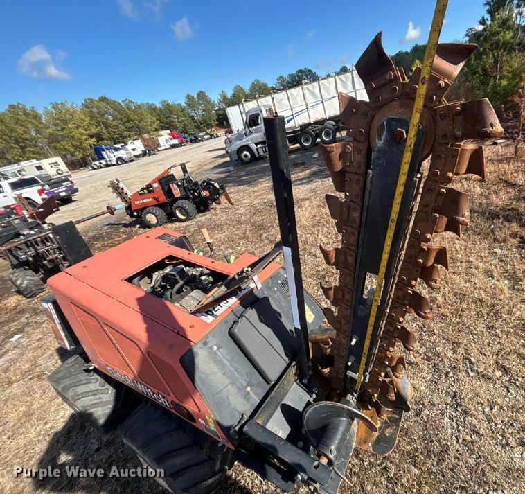 image for item YA2056 2016 Ditch Witch 410SX trencher
