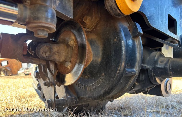 image for item YA2056 2016 Ditch Witch 410SX trencher