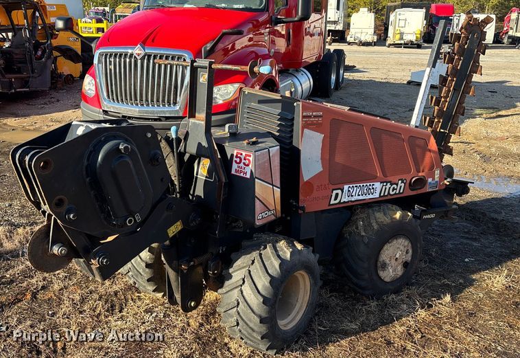 image for item YA2057 2015 Ditch Witch 410SX trencher