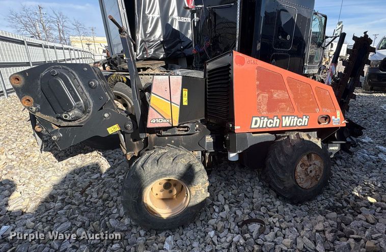 image for item YA2058 2015 Ditch Witch 410SX trencher