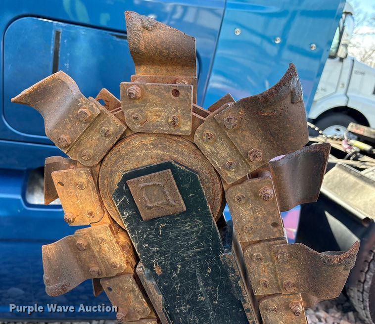 image for item YA2058 2015 Ditch Witch 410SX trencher