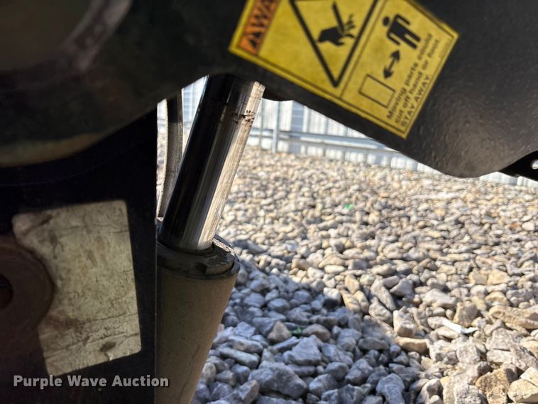 image for item YA2058 2015 Ditch Witch 410SX trencher