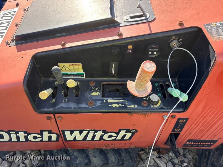 image for item YA2058 2015 Ditch Witch 410SX trencher