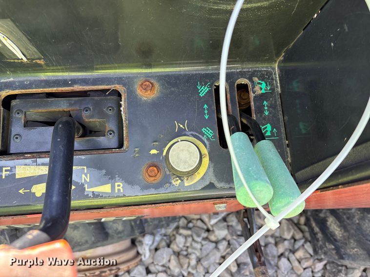 image for item YA2058 2015 Ditch Witch 410SX trencher