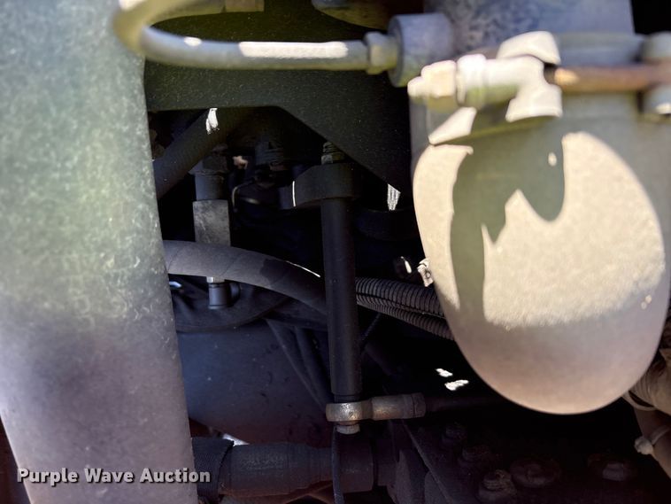 image for item YA2058 2015 Ditch Witch 410SX trencher