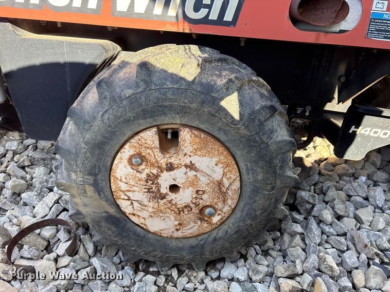 image for item YA2058 2015 Ditch Witch 410SX trencher