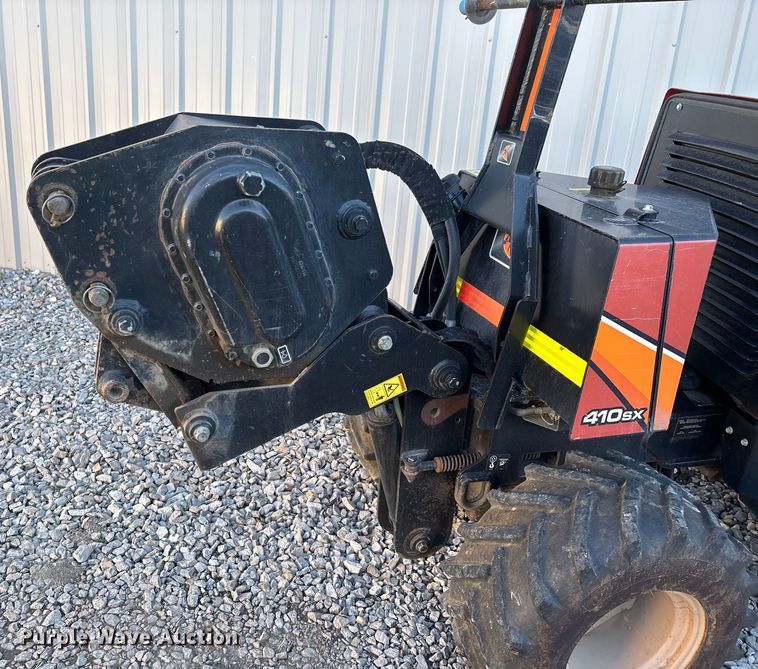 image for item YA2064 2016 Ditch Witch 410SX trencher