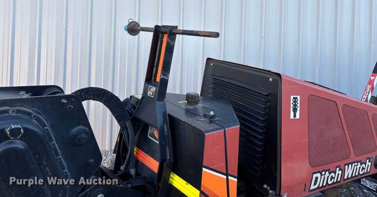 image for item YA2064 2016 Ditch Witch 410SX trencher