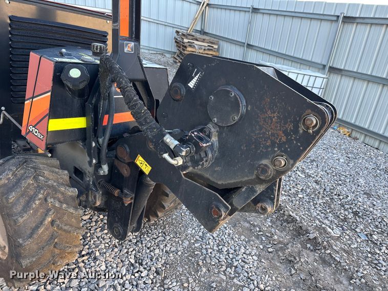 image for item YA2064 2016 Ditch Witch 410SX trencher