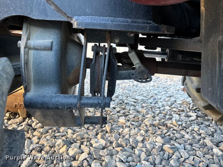 image for item YA2064 2016 Ditch Witch 410SX trencher