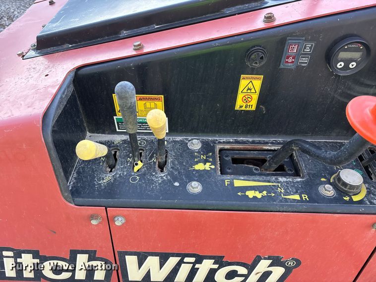 image for item YA2064 2016 Ditch Witch 410SX trencher