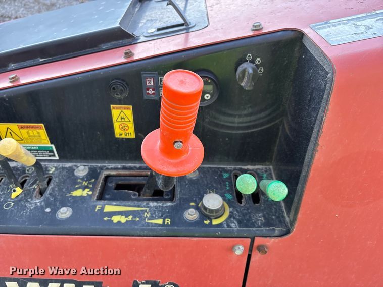 image for item YA2064 2016 Ditch Witch 410SX trencher