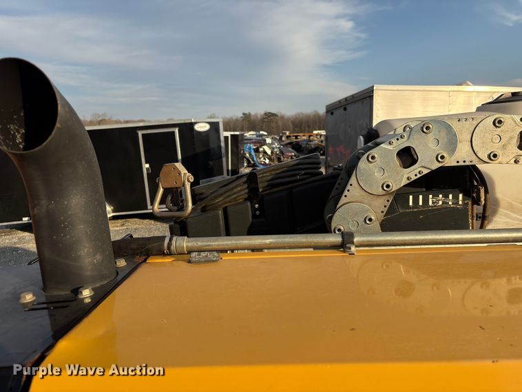 image for item YA2065 2018 Vermeer Navigator D8x12 directional boring unit