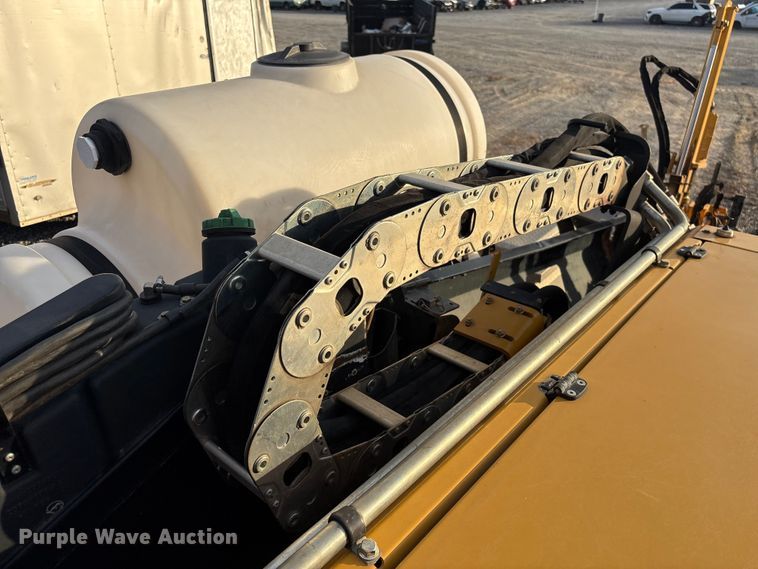 image for item YA2065 2018 Vermeer Navigator D8x12 directional boring unit