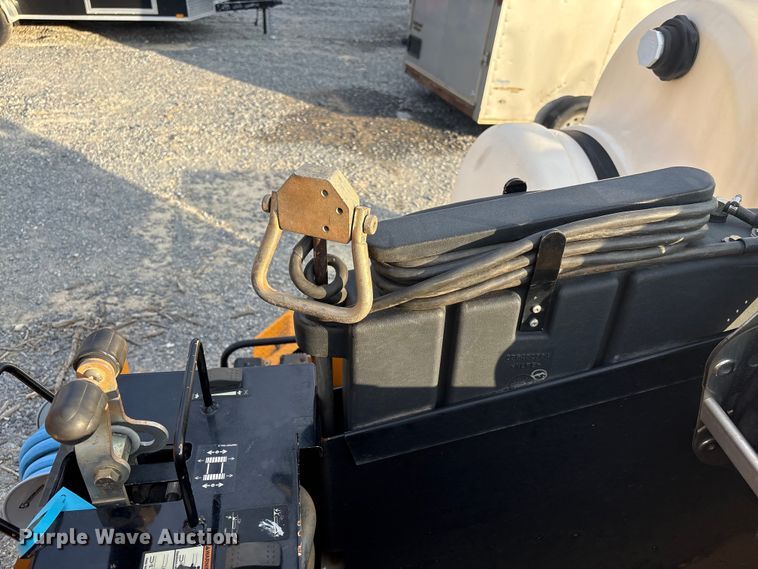 image for item YA2065 2018 Vermeer Navigator D8x12 directional boring unit