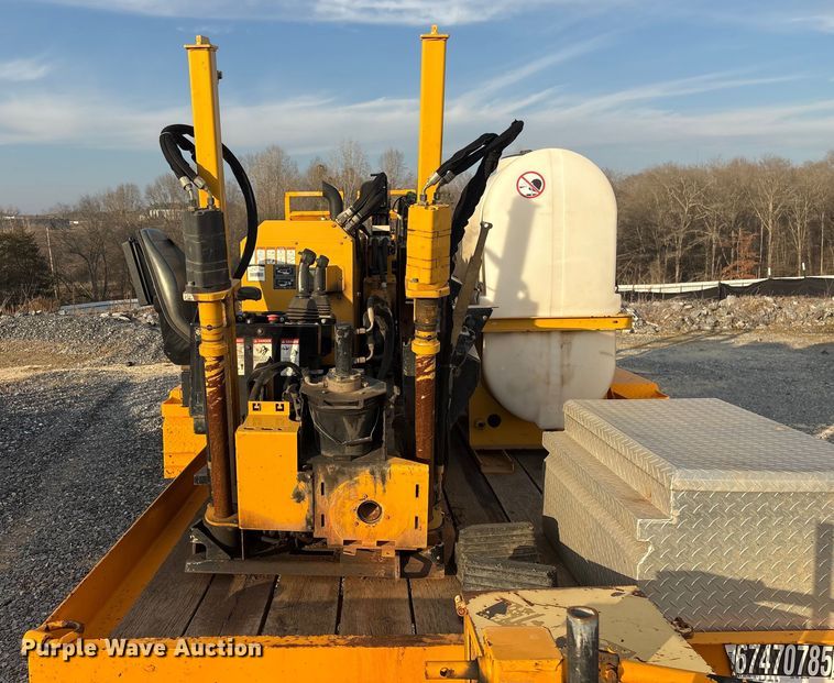 image for item YA2065 2018 Vermeer Navigator D8x12 directional boring unit