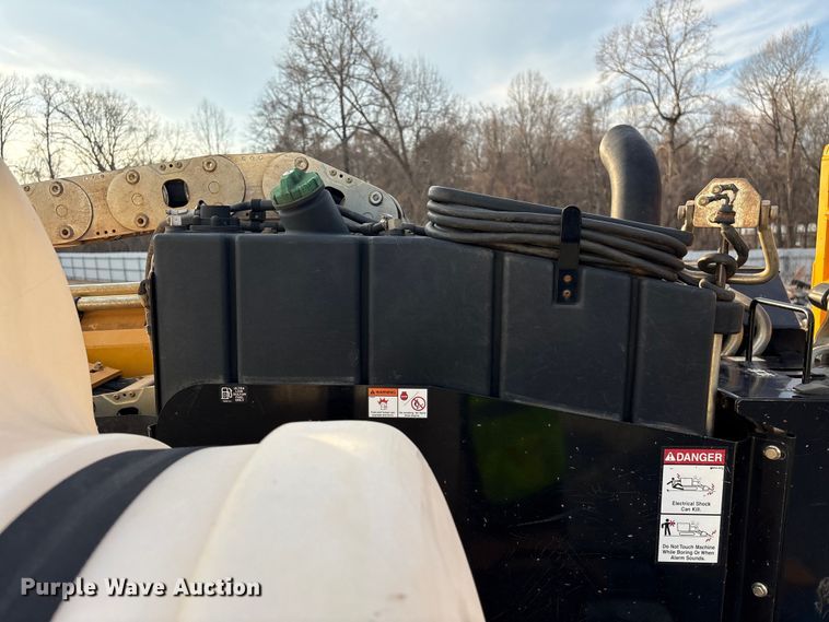 image for item YA2065 2018 Vermeer Navigator D8x12 directional boring unit