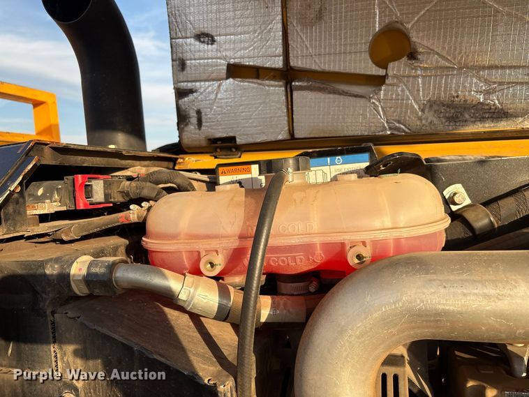 image for item YA2065 2018 Vermeer Navigator D8x12 directional boring unit