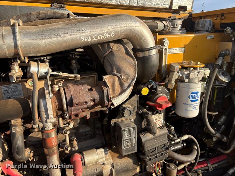 image for item YA2065 2018 Vermeer Navigator D8x12 directional boring unit