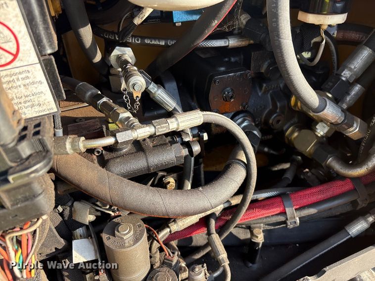 image for item YA2065 2018 Vermeer Navigator D8x12 directional boring unit