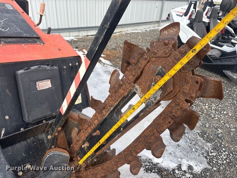 image for item YA2066 2017 Ditch Witch 410SX trencher