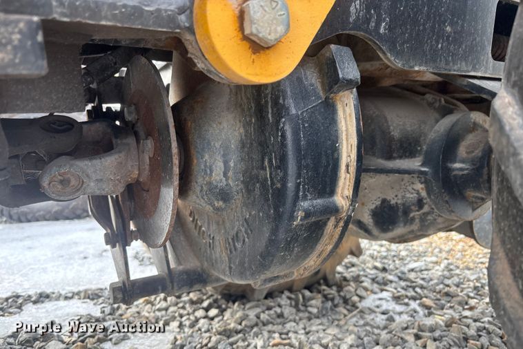 image for item YA2066 2017 Ditch Witch 410SX trencher