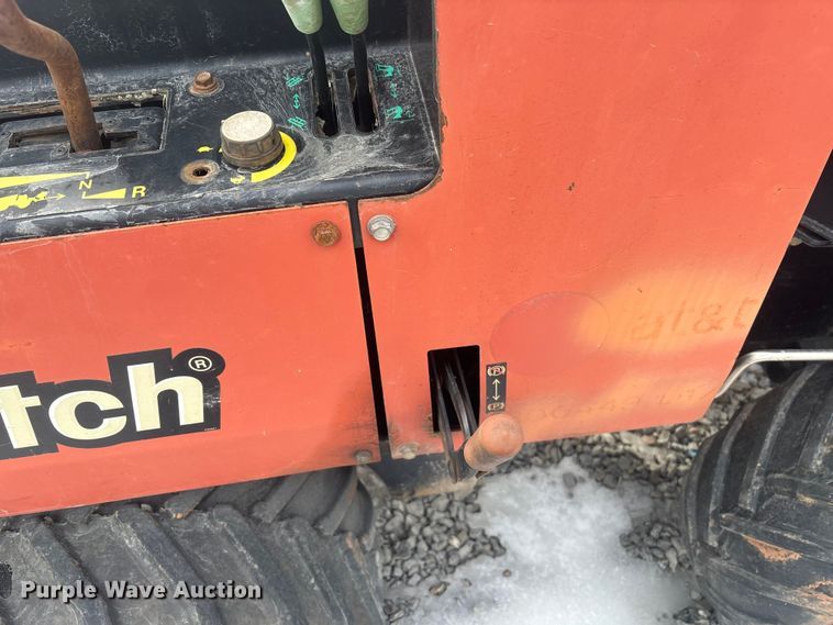 image for item YA2066 2017 Ditch Witch 410SX trencher
