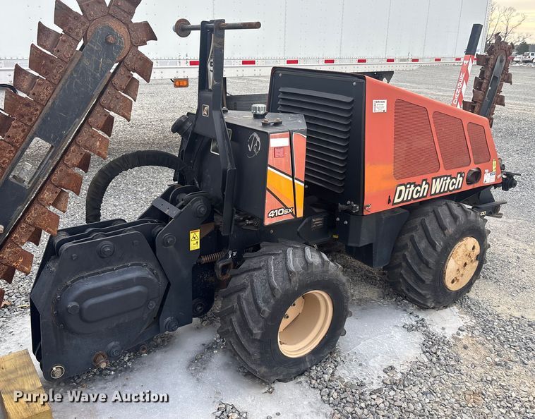 image for item YA2067 2016 Ditch Witch 410SX trencher