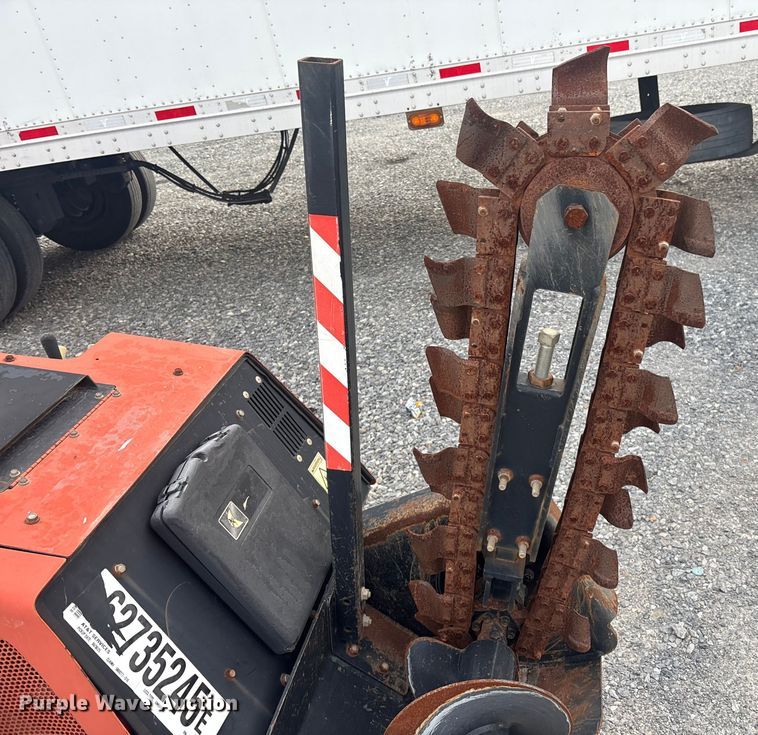 image for item YA2067 2016 Ditch Witch 410SX trencher