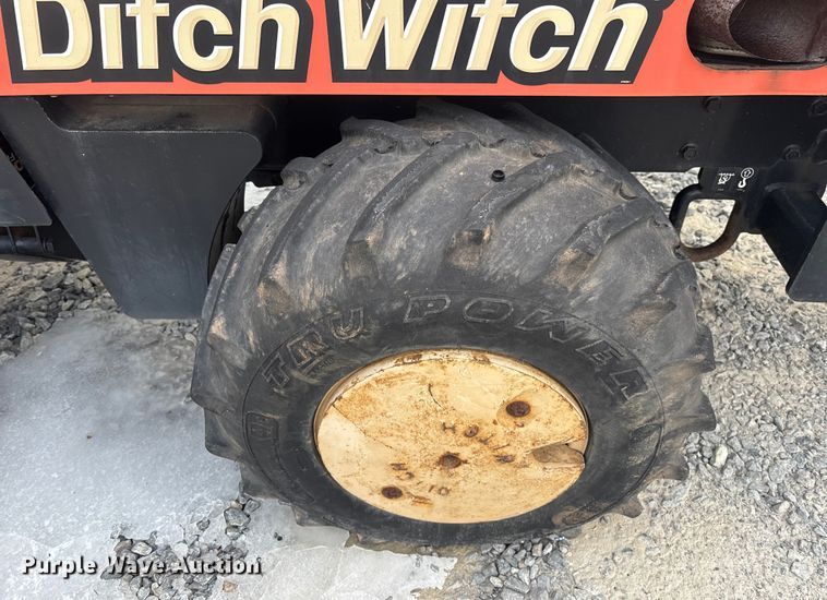image for item YA2067 2016 Ditch Witch 410SX trencher